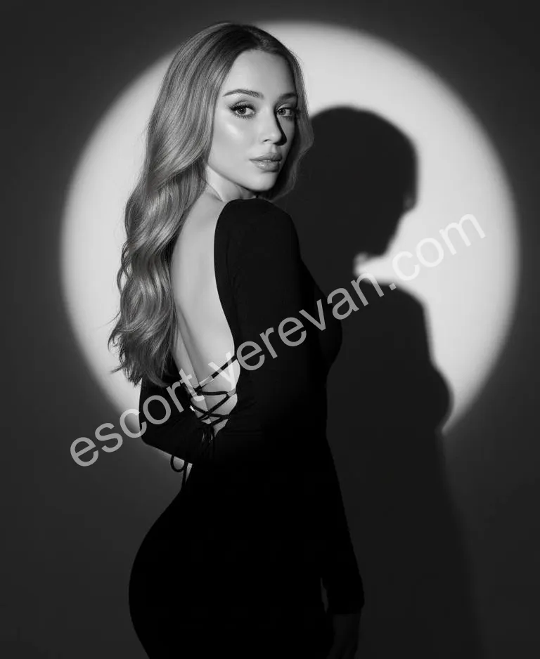 Lisa  photo 6