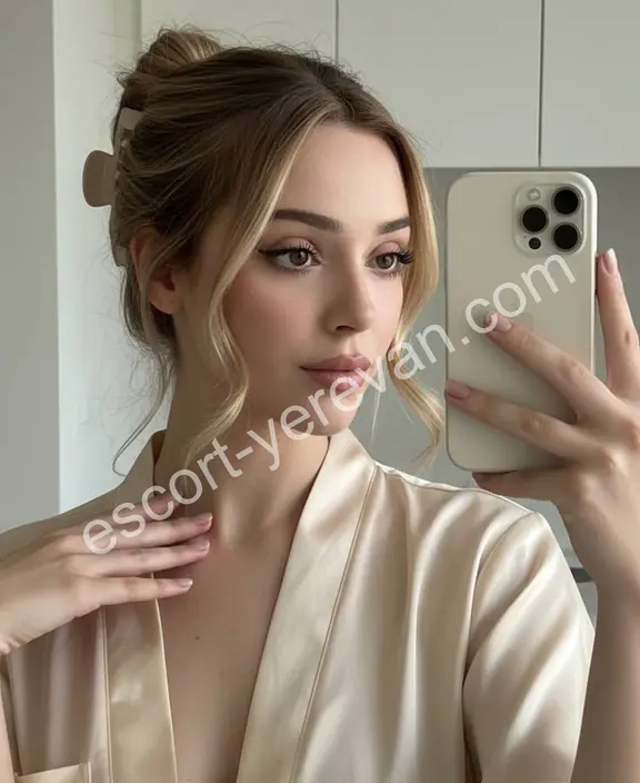 Lisa  preview